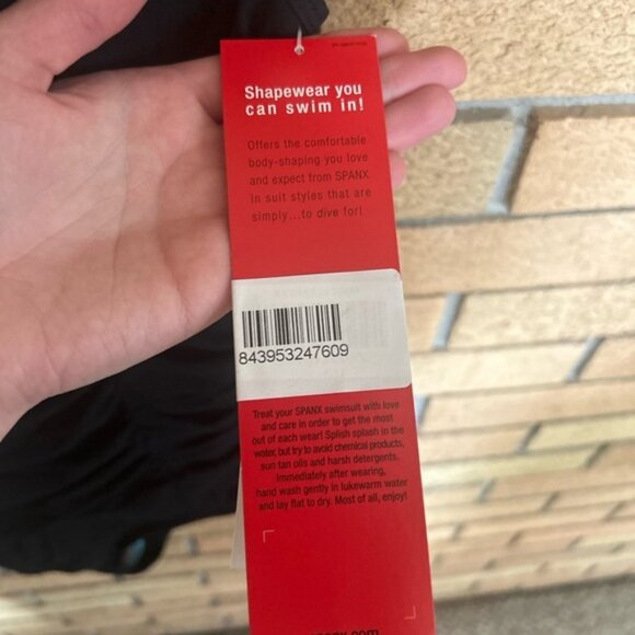 NWT Spanx Lets Go Slimming Swimsuit Womens One Piece Ruched Black Size 12 D/DD - Picture 3 of 5